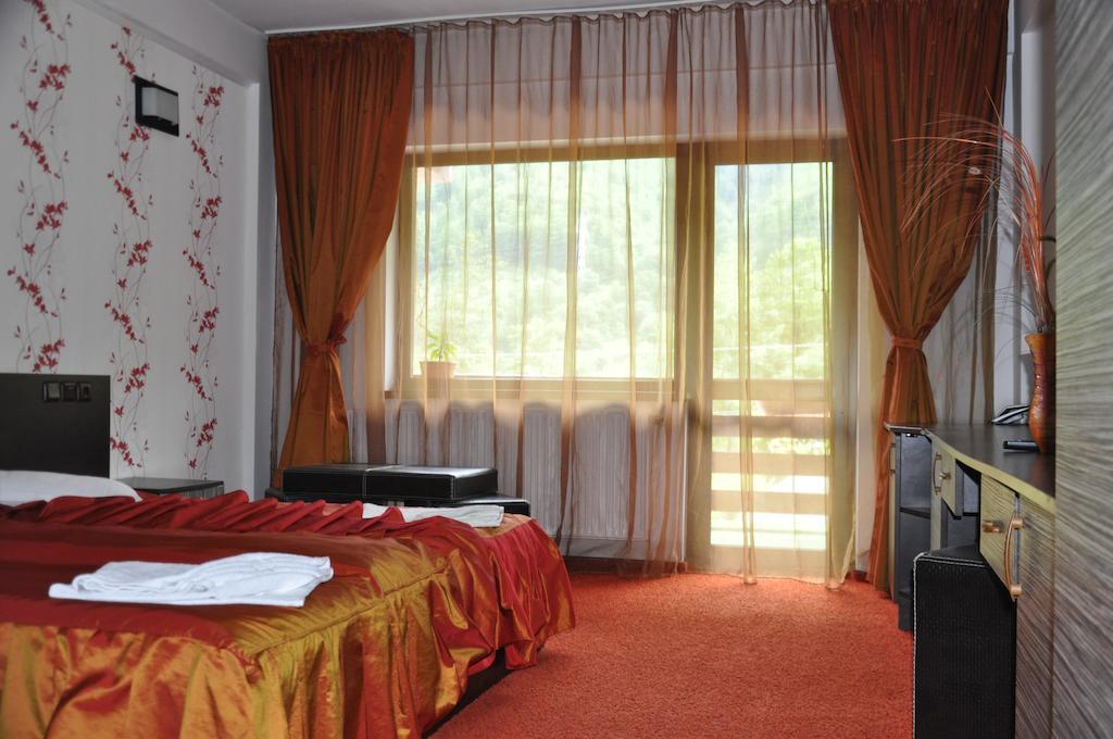 Pensiunea Valahia Brezoi Habitación foto