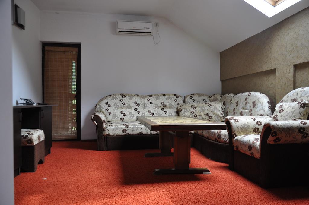 Pensiunea Valahia Brezoi Habitación foto